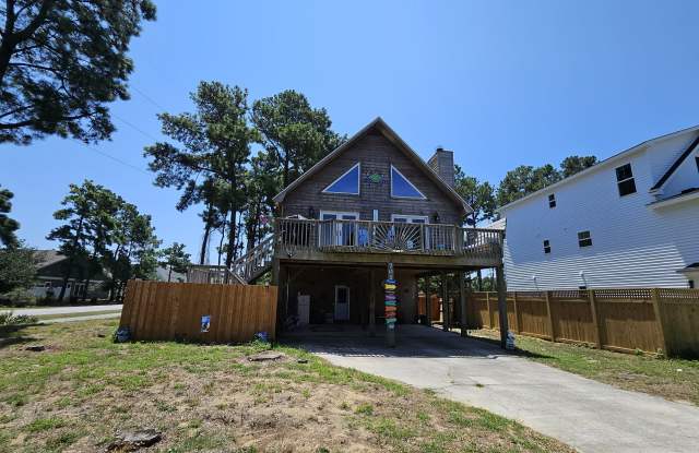 701 Teakwood Lane