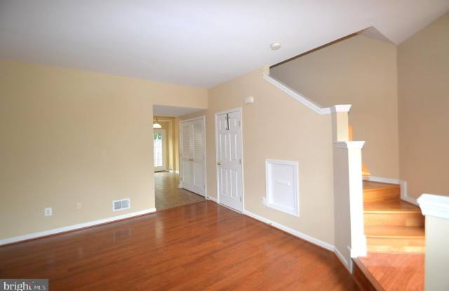 21081 PICKERELWEED TER