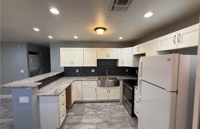 4300 N Lamont Street