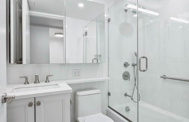 200 East 69th Street