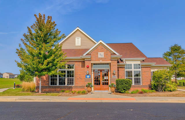 Photo of Randall Highlands Apartment Homes