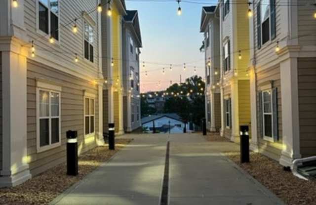 Carrollton Terrace - Student Housing