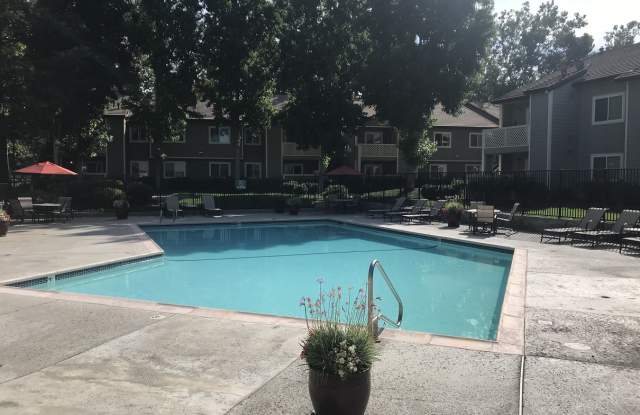 Amberwood Apartments