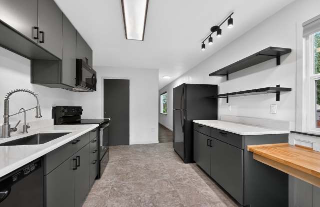 12705 Evanston Avenue North