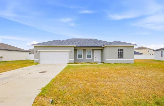 Stunning 4-Bedroom, 2-Bath Home in Poinciana with Modern Upgrades