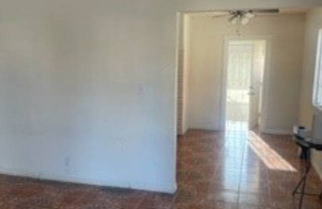 9519 Parmelee Avenue