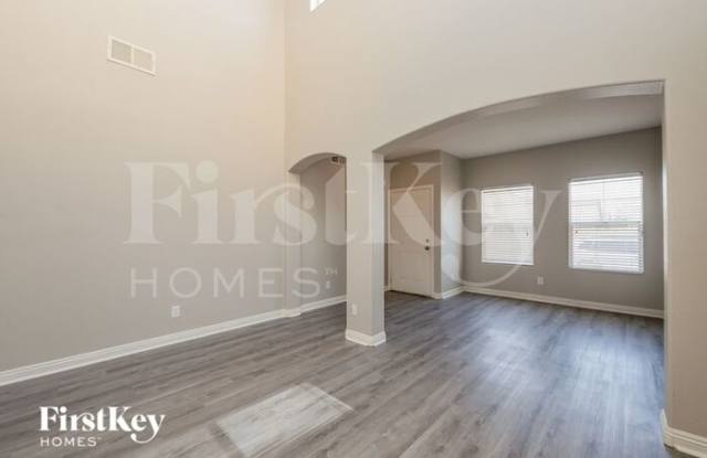 1708 Mizzenmast Avenue