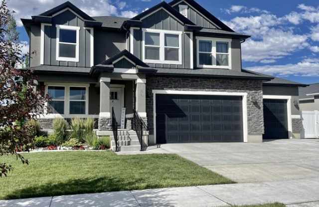 466 East Delano Peak Road