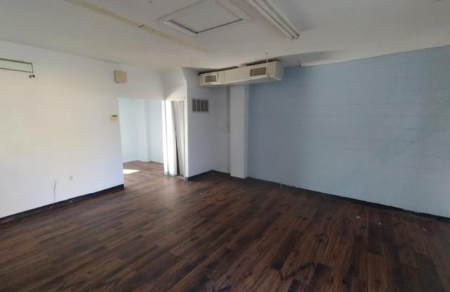 5615 Wesconnett Boulevard - .