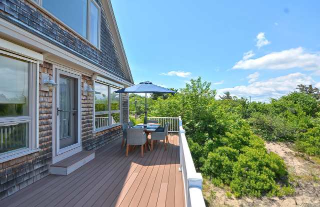 Winter Rental on Plum Island: Dog-friendly  Utilities Included!