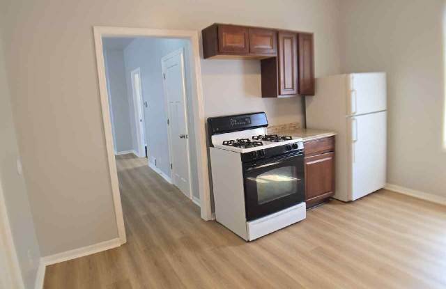 1006-1006a West North Avenue - 1