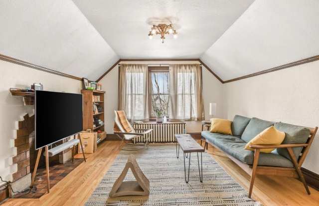 Photo of 1319 Rutledge Street