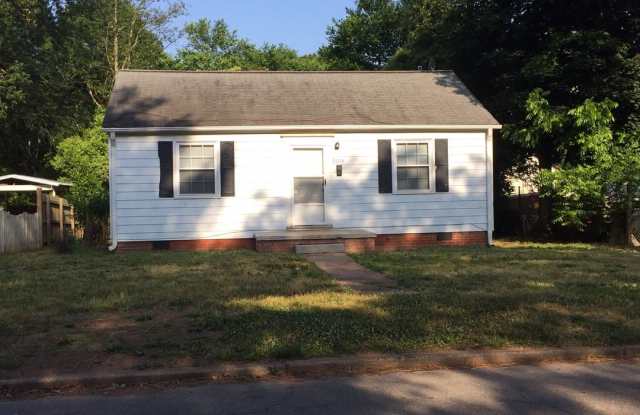 2008 HOOVER ST - 2008 Hoover Street, Winston-Salem, NC 27107