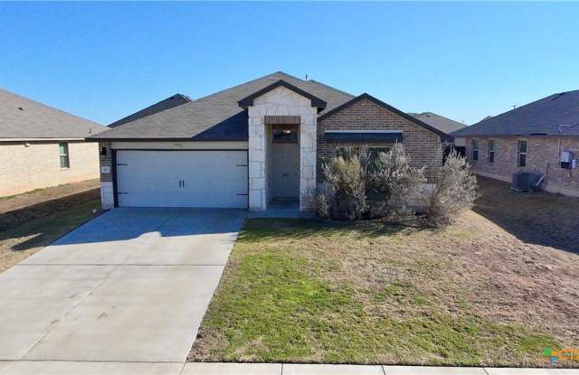 302 Saddleback Trail