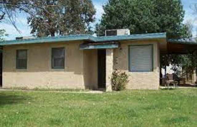 1 Bedroom Duplex Avail