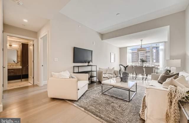 1330 LANCASTER Street unit: C302