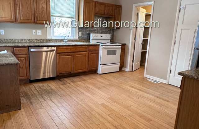 Spacious Two Bedroom Single Family Home, Hardwood Floors, W/D, Dishwasher