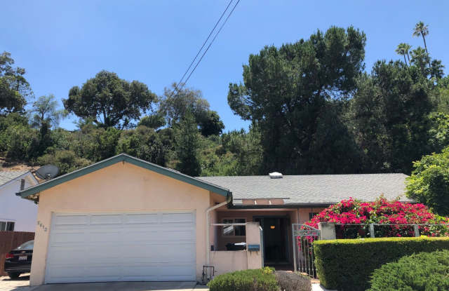 4 BEDROOM 2 BATH ON CUL-DE-SAC AND LARGE YARD!