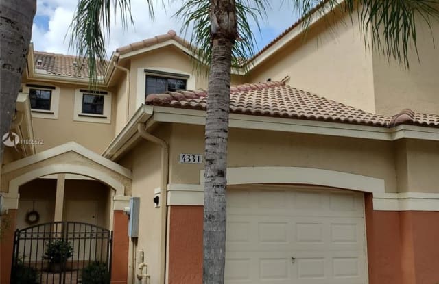 4331 Vineyard Cir - 4331 Vineyard Circle, Weston, FL 33332