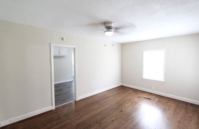 Belview Beauty! Cute ! Cute! Cute! New on the Market and Newly Renovated!