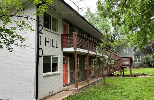 210 S Hill Ave