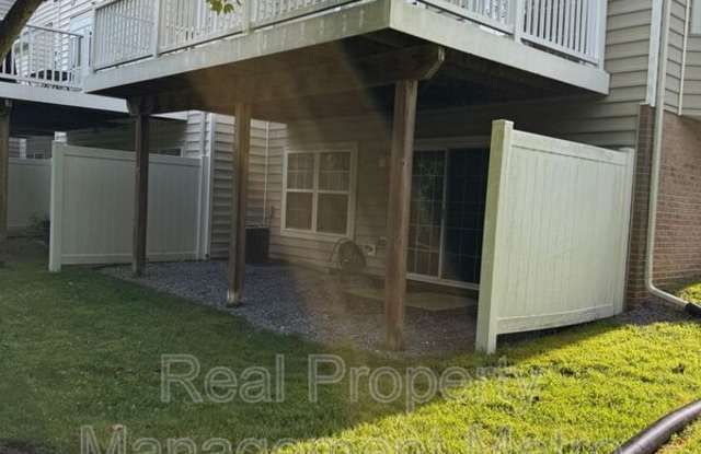 9725 Evening Bird Ln