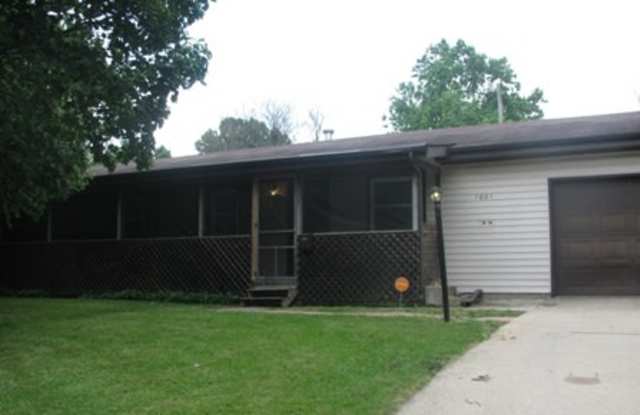 1601 Cruising Lane