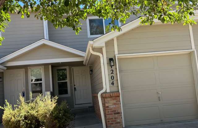 Enjoy New Finishes in this Cozy 3 bed 3 bath Lafayette Townhome. New Paint New Flooring
