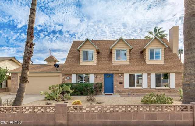 8549 E Sage Dr