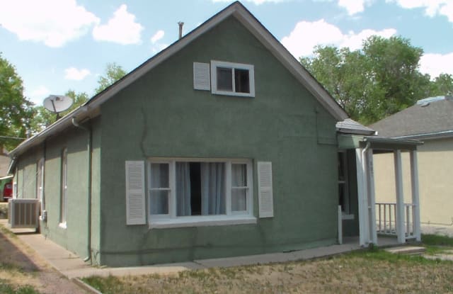 807 Harrison Ave - 807 Harrison Avenue, Cañon City, CO 81212