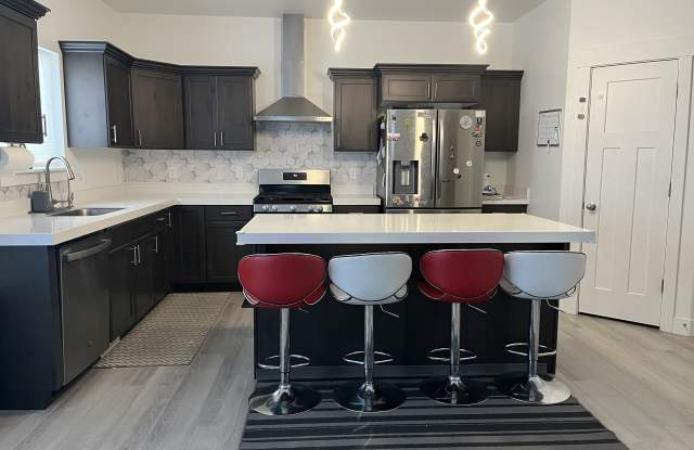 4592 Rustic Ranch Way