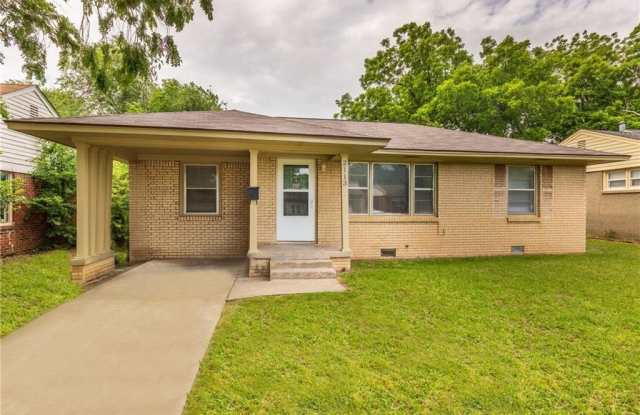 Photo of 2113 Brighton Ave