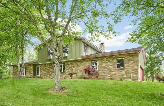 Photo of 2635 Martin Road