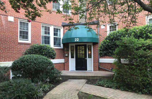 22 S OLD GLEBE RD #305-D