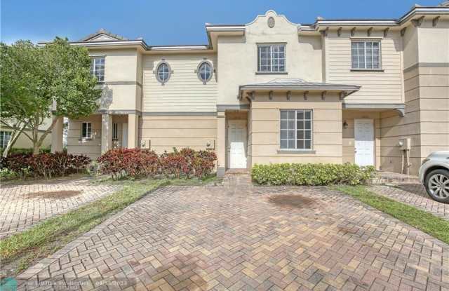 1213 Lucaya Dr