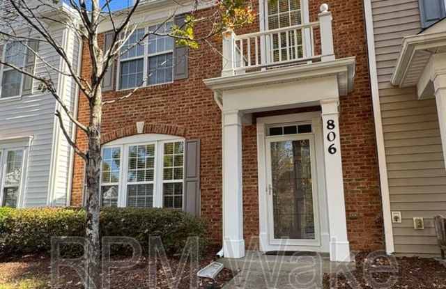 806 Walnut Woods Drive