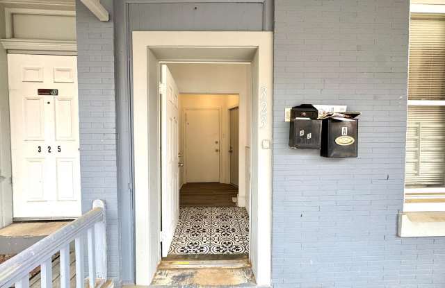 323 N PRESTON Street unit: 1