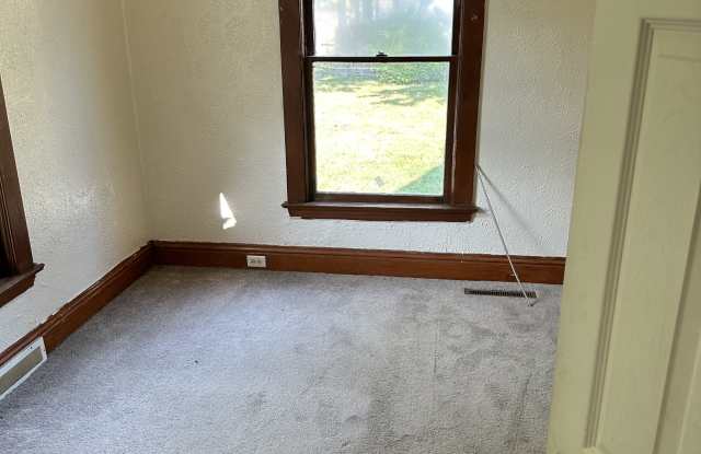 1013 East Calvert Street