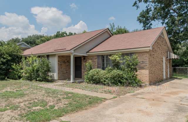 3225 Milan Dr