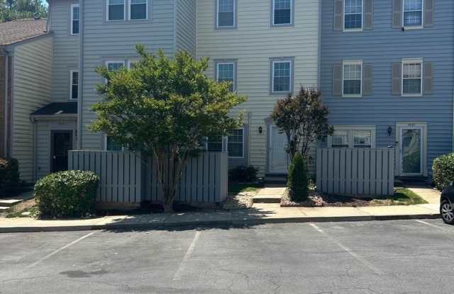 3045 PIANO LN #19