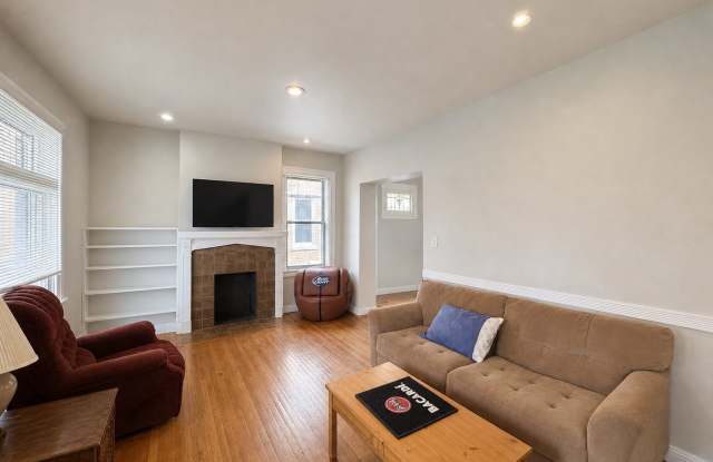 6 Bed/2 Bath Mins. from UC Campus $600/pp ($3,600/mo)!