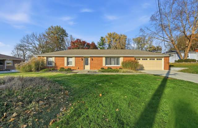 Photo of Large Ranch on Cul-de-sac