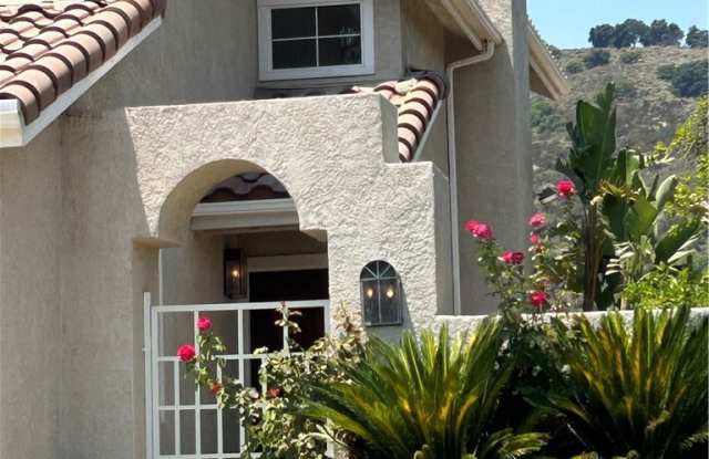 3707 Calle Jazmin