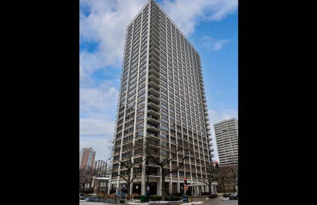 88 W Schiller Street