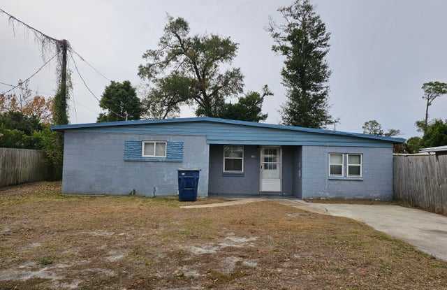 Photo of 705 Satsuma Avenue