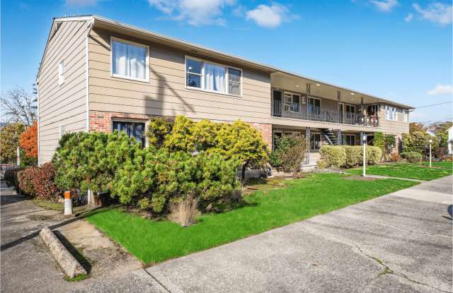 Monroe Manor Apartments