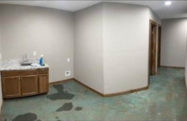 8224 I 35W Frontage Road