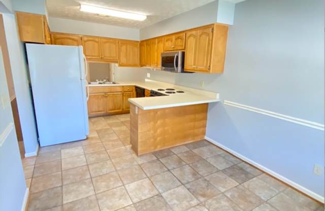 Perfect Duplex in a Great Auburn Neighborhood!