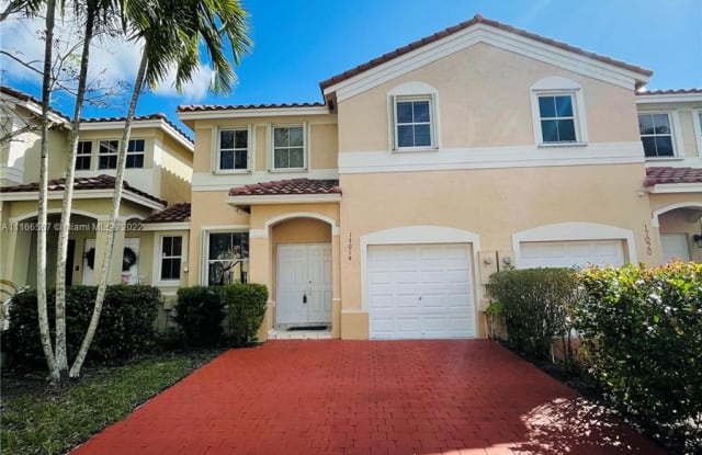 17014 SW 39th St - 17014 Southwest 39th Street, Miramar, FL 33027