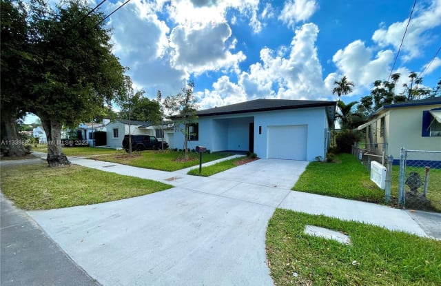 910 NW 41st St - 910 Northwest 41st Street, Miami, FL 33127